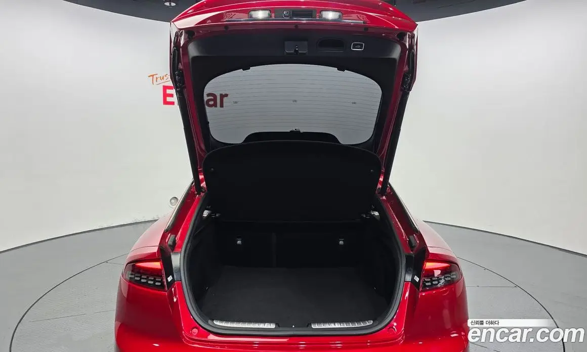 Kia Stinger 2022 3.3 автомат (гидро), фото 26