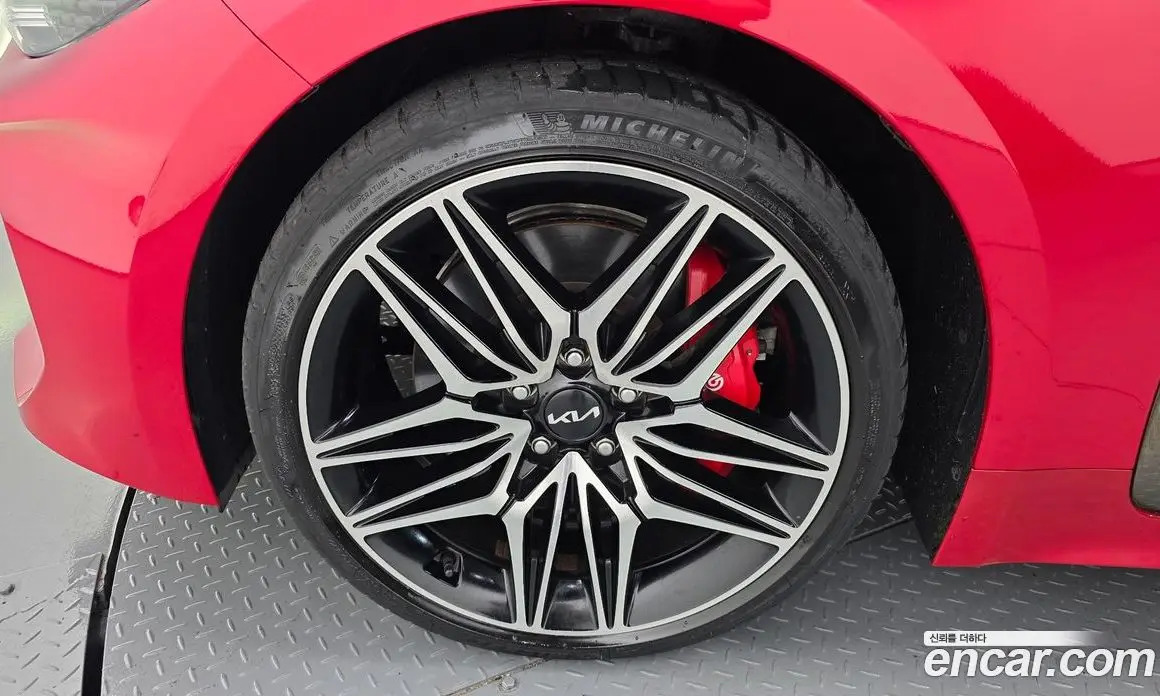 Kia Stinger 2022 3.3 автомат (гидро), фото 7
