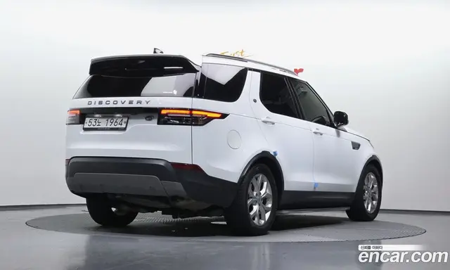 Land Rover Discovery 2018 2.0 автомат (гидро), миниатюра 2