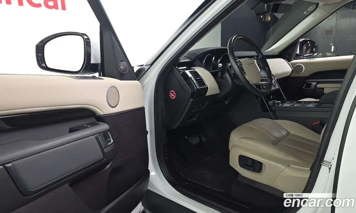 Land Rover Discovery 2018 2.0 автомат (гидро), фото 13