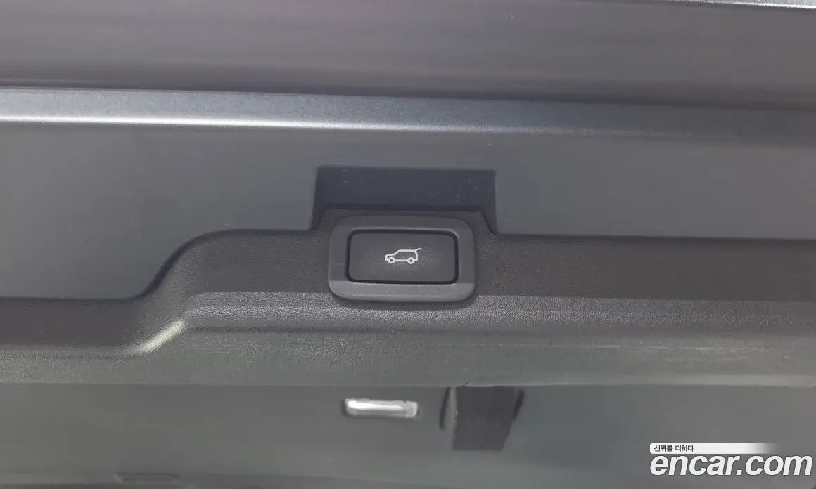 Land Rover Discovery 2018 2.0 автомат (гидро), фото 27