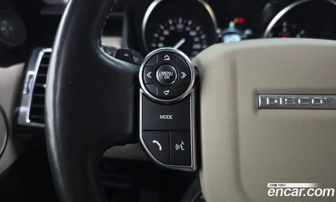 Land Rover Discovery 2018 2.0 автомат (гидро), фото 34