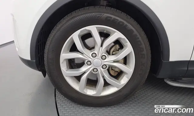 Land Rover Discovery 2018 2.0 автомат (гидро), миниатюра 5