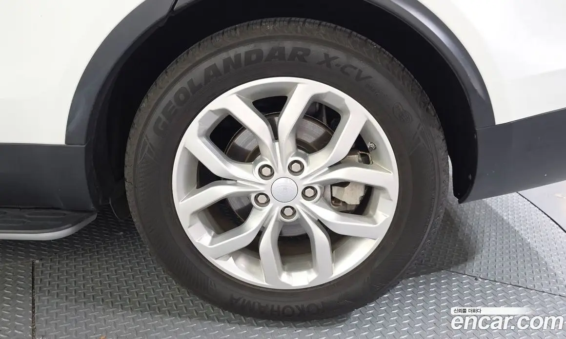 Land Rover Discovery 2018 2.0 автомат (гидро), фото 7