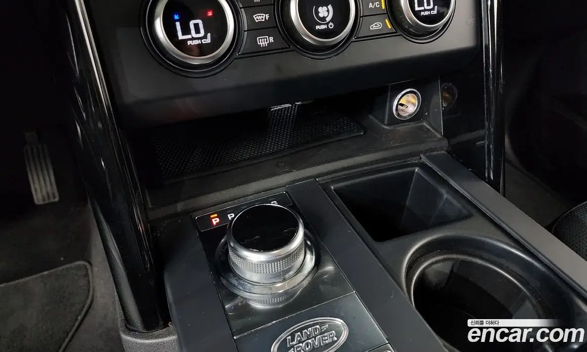 Land Rover Discovery 2019 2.0 автомат (гидро), фото 12
