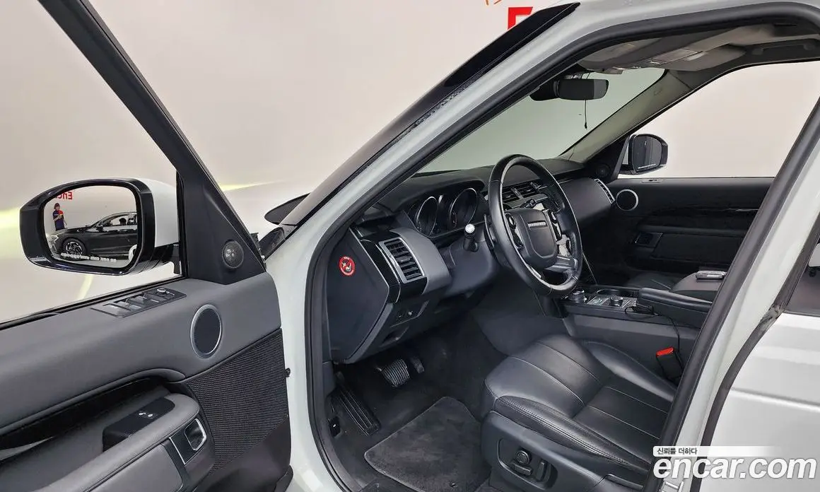 Land Rover Discovery 2019 2.0 автомат (гидро), фото 13