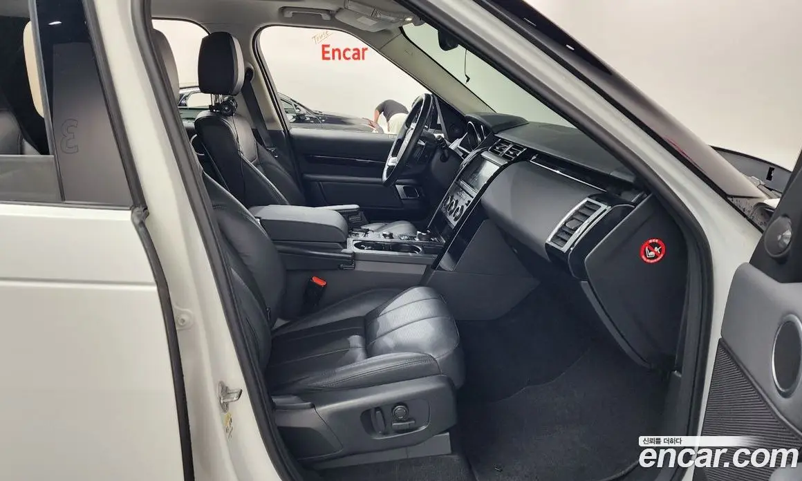 Land Rover Discovery 2019 2.0 автомат (гидро), фото 16