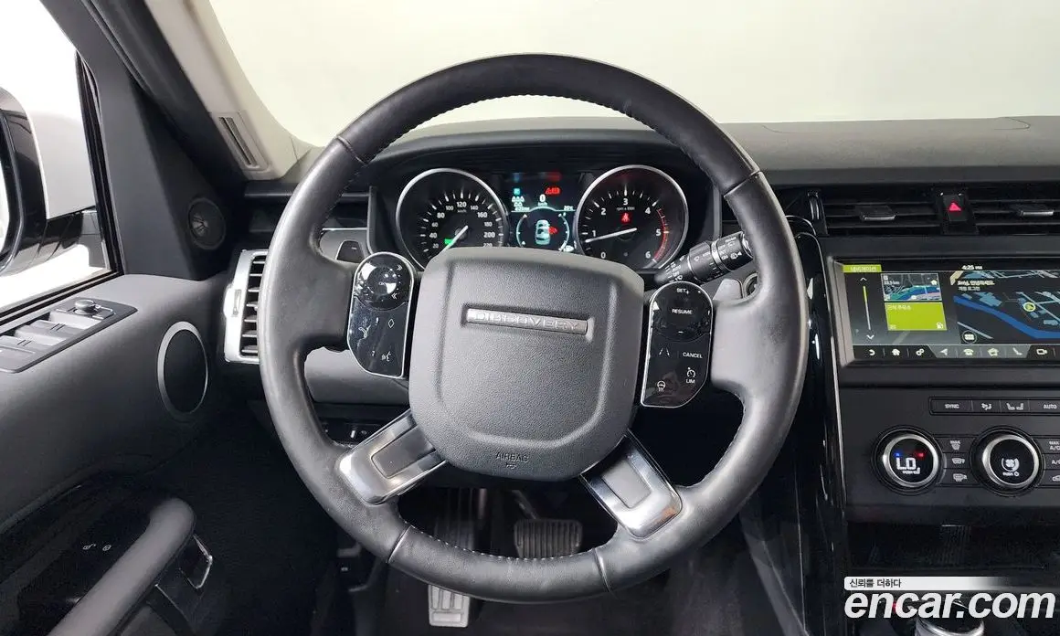 Land Rover Discovery 2019 2.0 автомат (гидро), фото 20