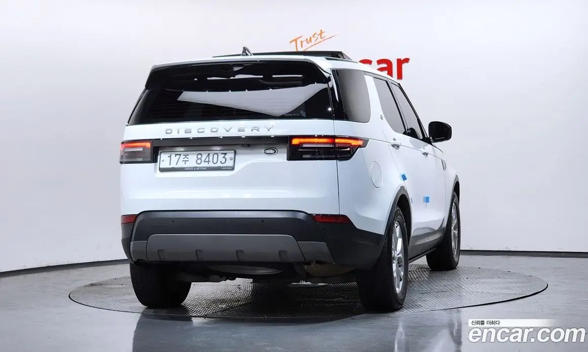 Land Rover Discovery 2019 2.0 автомат (гидро), фото 4