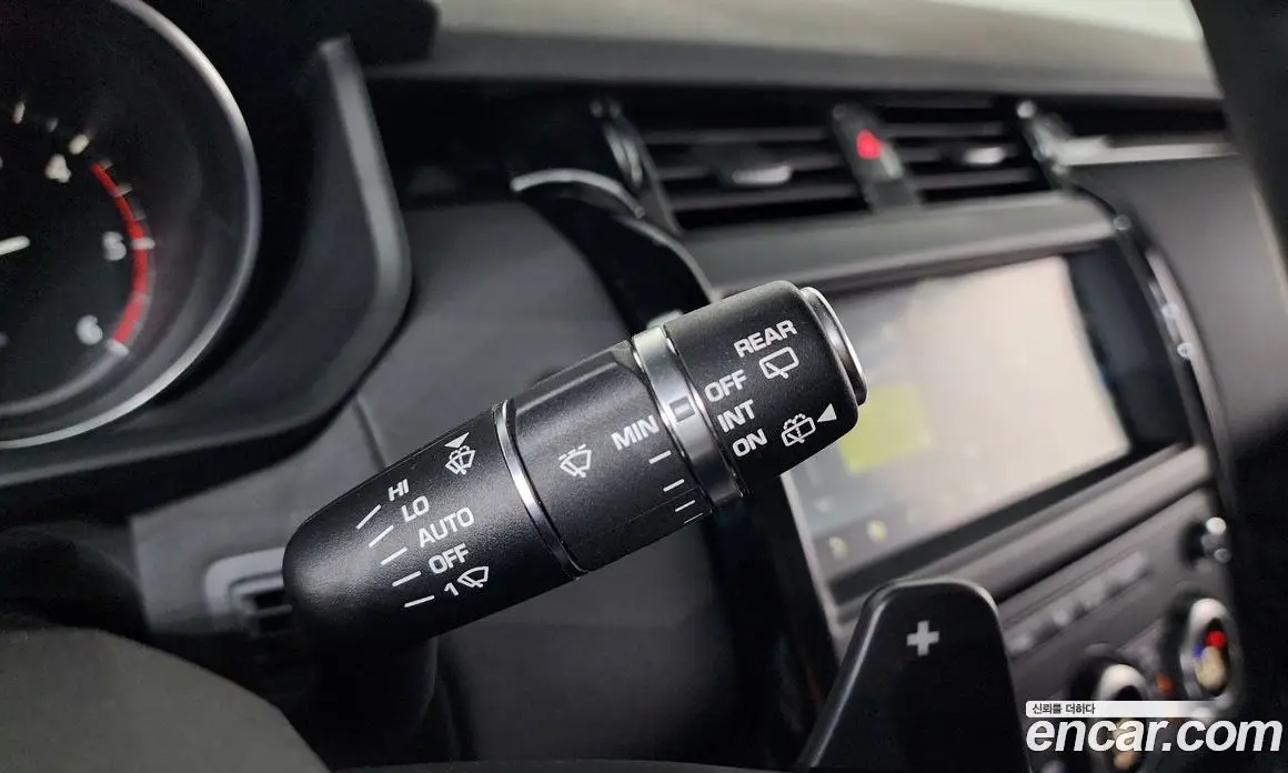 Land Rover Discovery 2019 2.0 автомат (гидро), фото 34