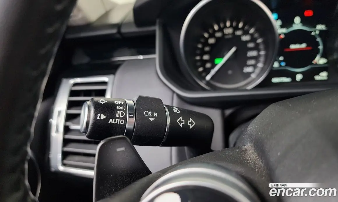 Land Rover Discovery 2019 2.0 автомат (гидро), фото 35