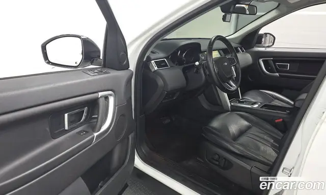 Land Rover Discovery Sport 2019 2.0 автомат (гидро), миниатюра 12