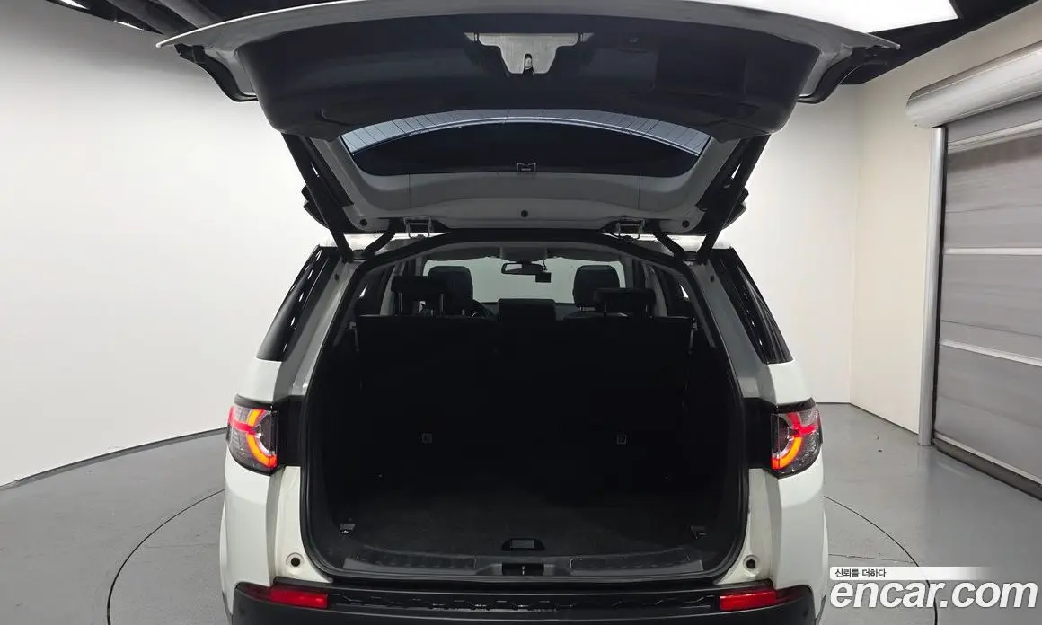 Land Rover Discovery Sport 2019 2.0 автомат (гидро), фото 25