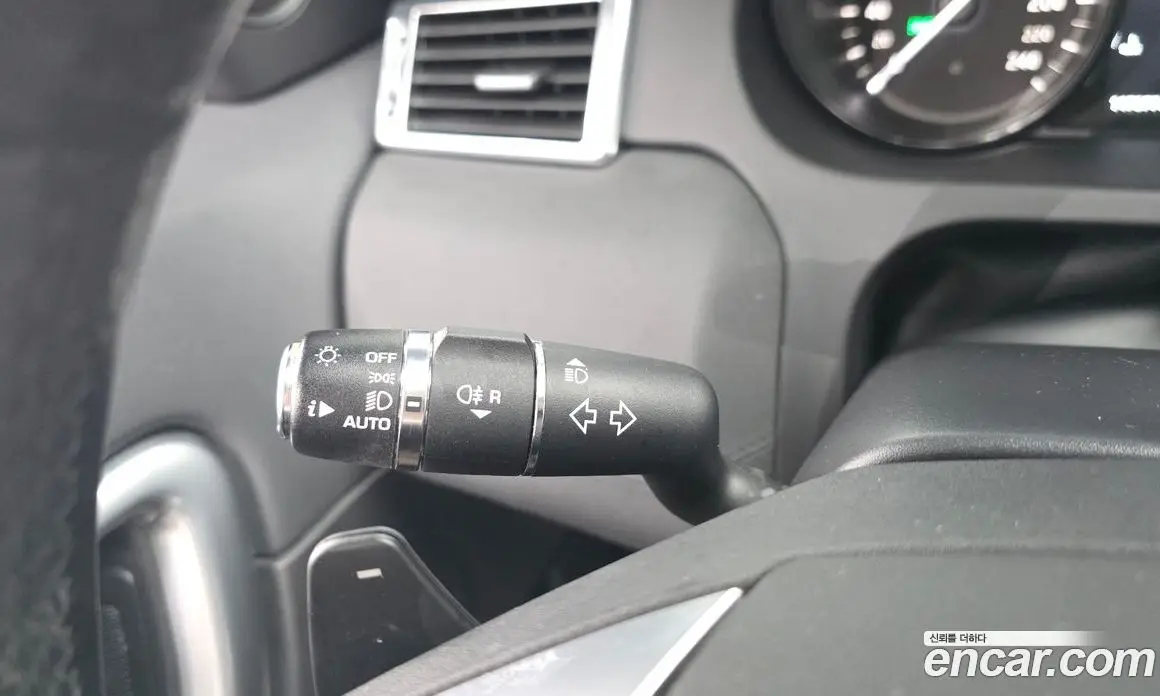 Land Rover Discovery Sport 2019 2.0 автомат (гидро), фото 28