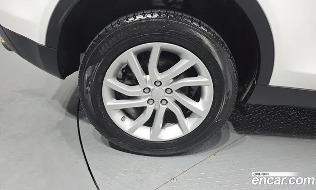 Land Rover Discovery Sport 2019 2.0 автомат (гидро), миниатюра 4