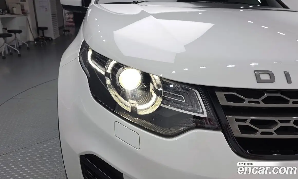 Land Rover Discovery Sport 2019 2.0 автомат (гидро), фото 7