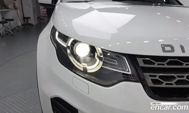 Land Rover Discovery Sport 2019 2.0 автомат (гидро), миниатюра 7