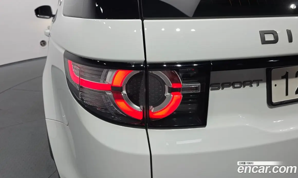 Land Rover Discovery Sport 2019 2.0 автомат (гидро), фото 8