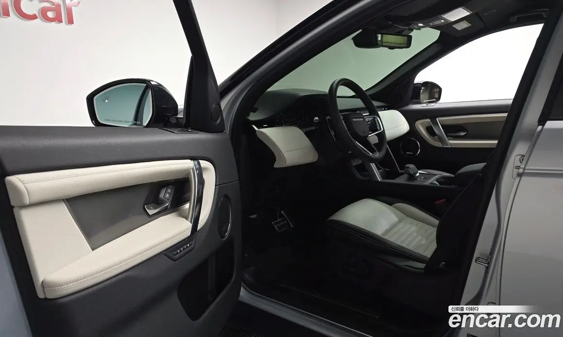 Land Rover Discovery Sport 2024 2.0 автомат (гидро), фото 12