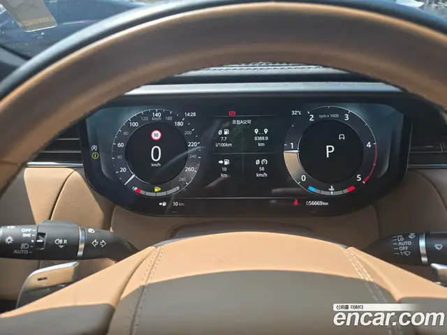 Land Rover Range Rover Sport 2023 3.0 автомат (гидро), миниатюра 7