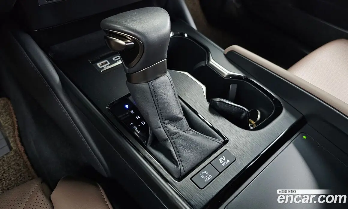 Lexus ES 2025 2.5 автомат (гидро), фото 12