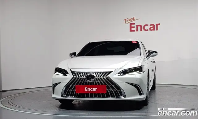 Lexus ES 2025 2.5 автомат (гидро), миниатюра 3