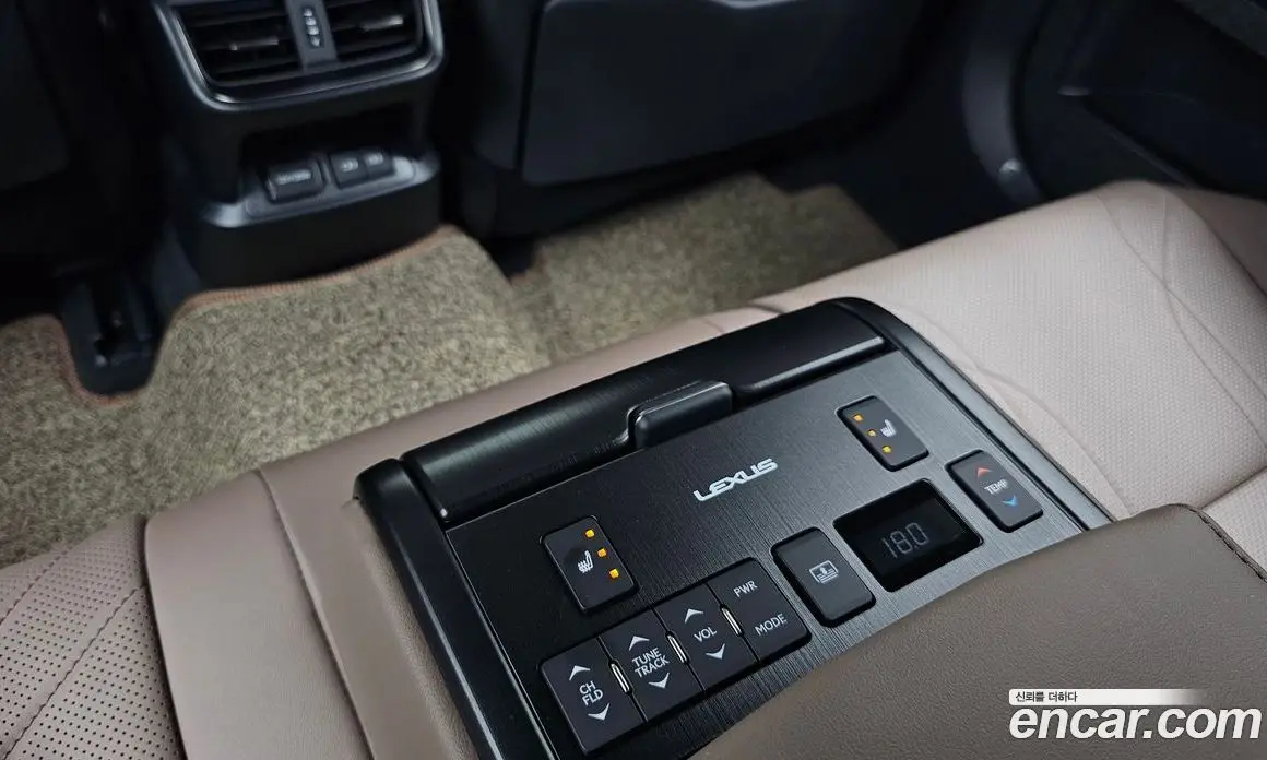 Lexus ES 2025 2.5 автомат (гидро), фото 25
