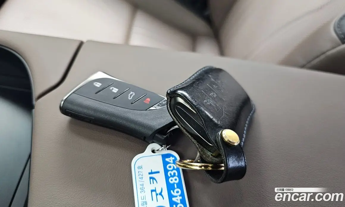Lexus ES 2025 2.5 автомат (гидро), фото 27