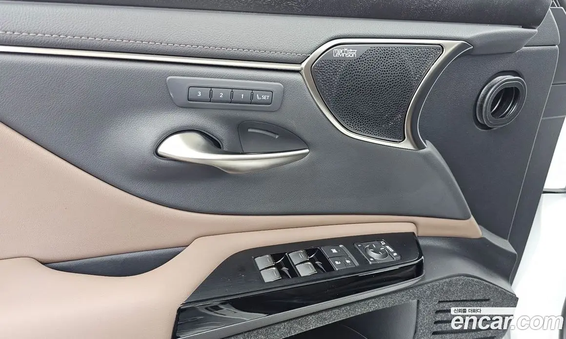 Lexus ES 2025 2.5 автомат (гидро), фото 33