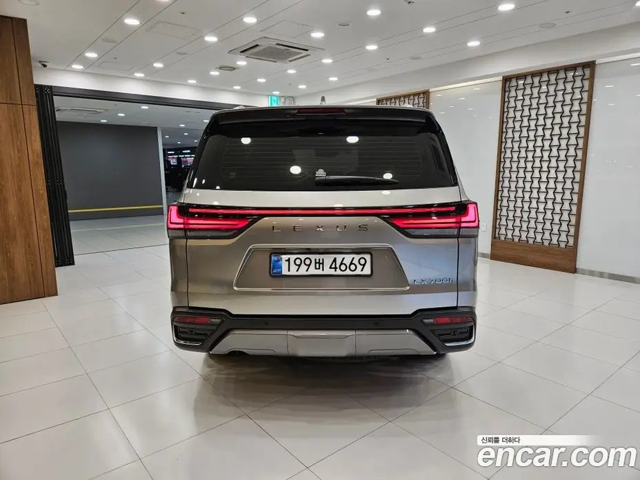 Lexus LX 2025 3.4 автомат (гидро), фото 4