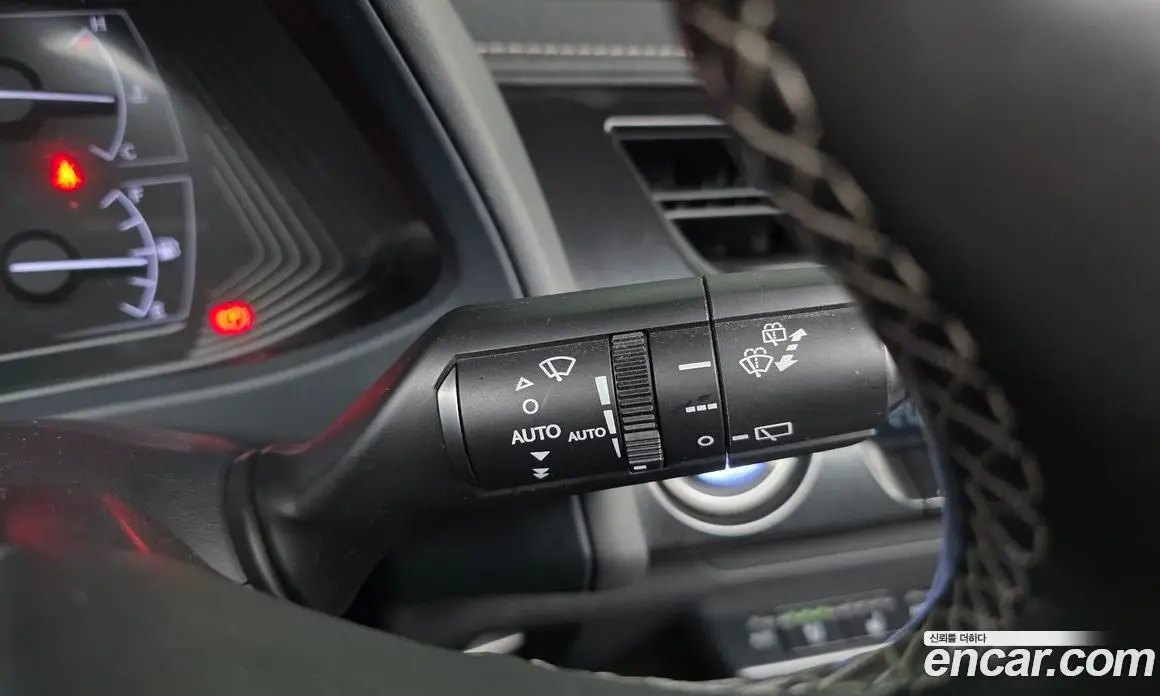 Lexus UX 2019 2.0 автомат (гидро), фото 27