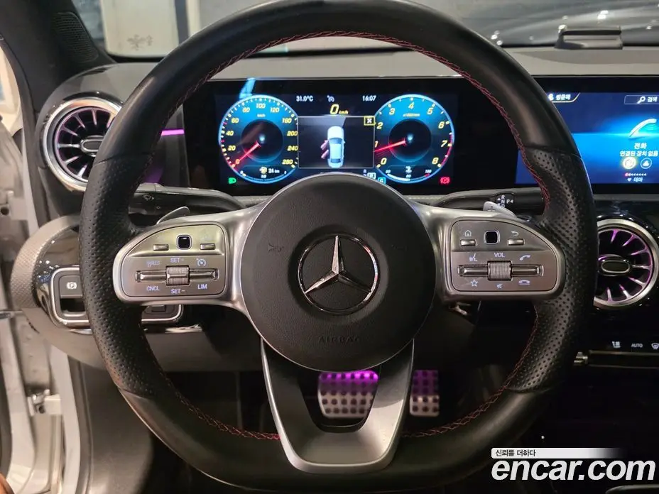 Mercedes-Benz A-Class 2021 2.0 автомат (гидро), фото 12