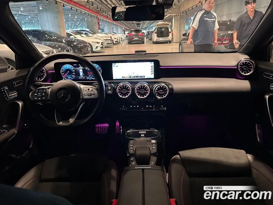 Mercedes-Benz A-Class 2021 2.0 автомат (гидро), фото 7
