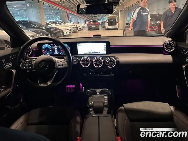 Mercedes-Benz A-Class 2021 2.0 автомат (гидро), миниатюра 7