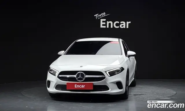 Mercedes-Benz A-Class 2021 2.0 автомат (гидро), миниатюра 2