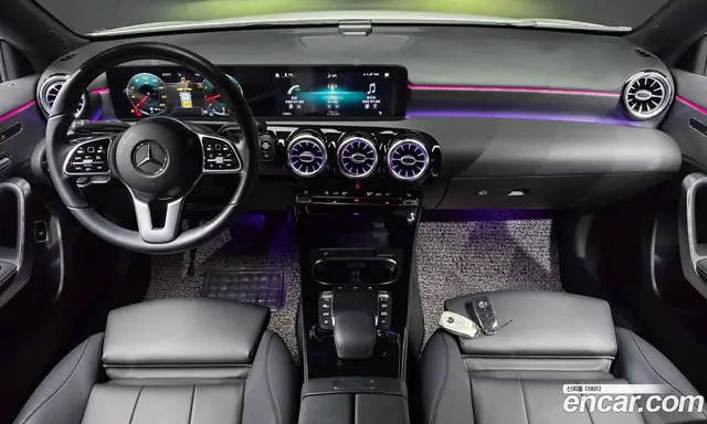 Mercedes-Benz A-Class 2021 2.0 автомат (гидро), миниатюра 9