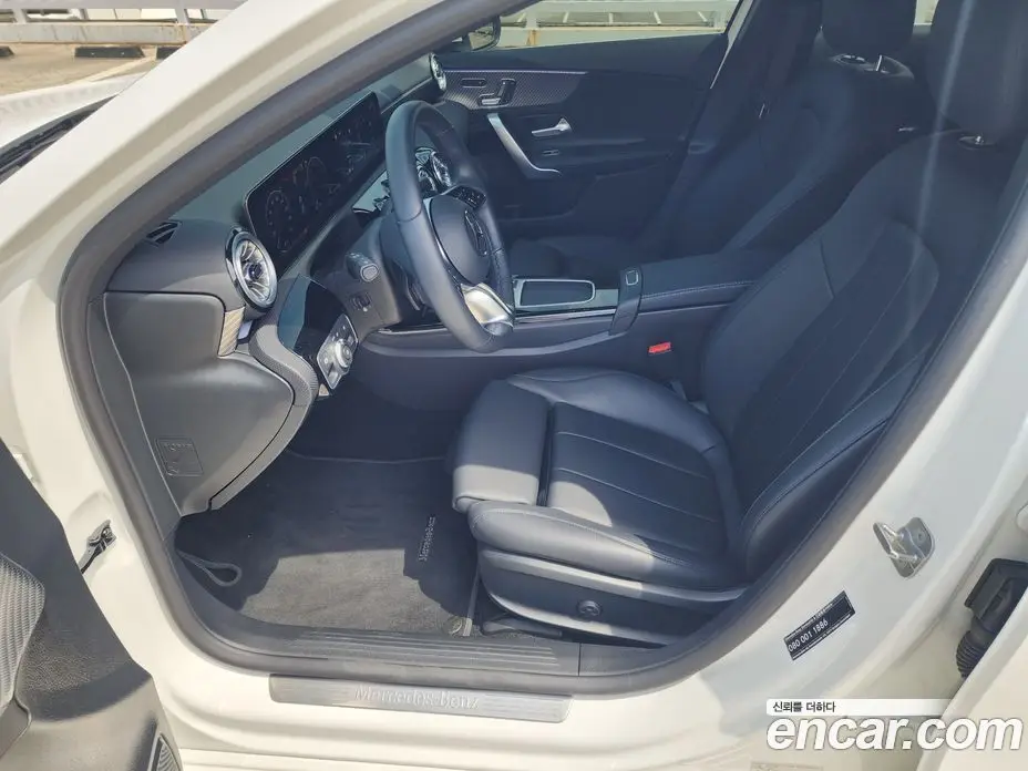 Mercedes-Benz A-Class 2023 2.0 автомат (гидро), фото 9 Mercedes-Benz A-Class 2023 2.0 автомат (гидро), фото 9