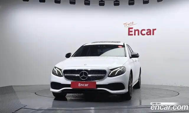 Mercedes-Benz E-Class 2017 1.9 автомат (гидро), миниатюра 3