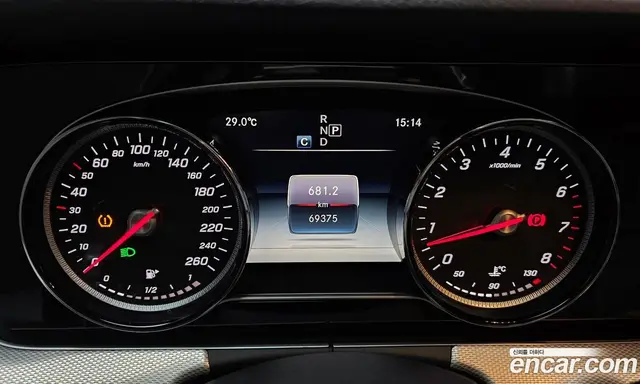 Mercedes-Benz E-Class 2018 2.0 автомат (гидро), миниатюра 11