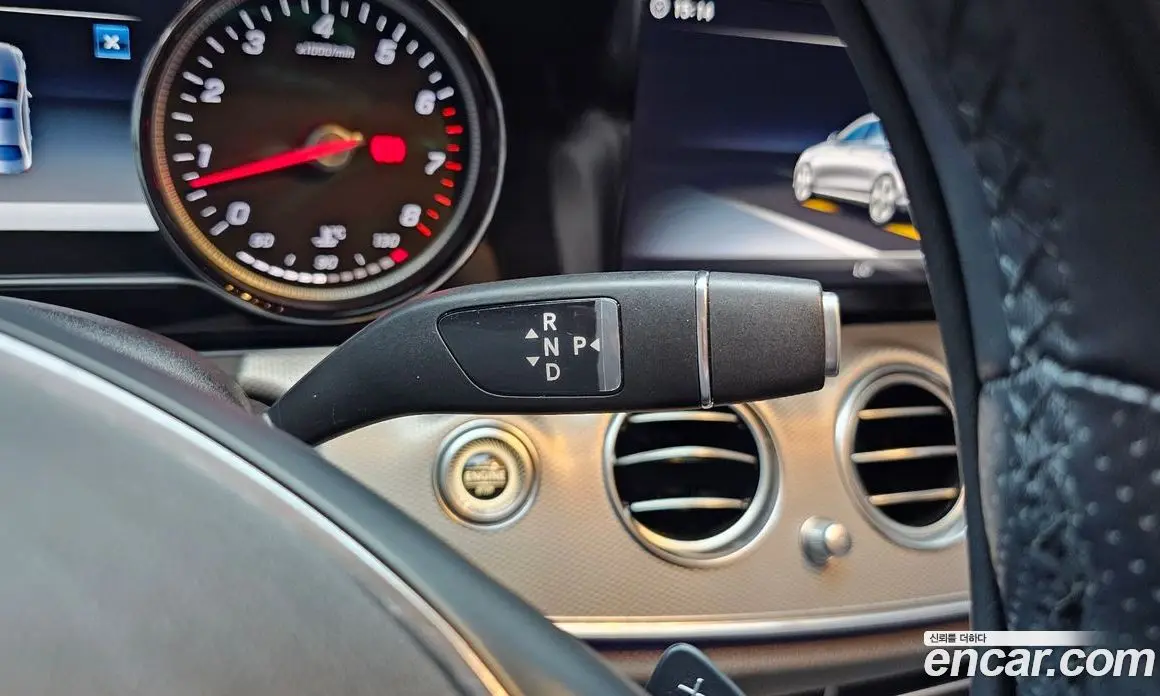 Mercedes-Benz E-Class 2018 2.0 автомат (гидро), фото 12