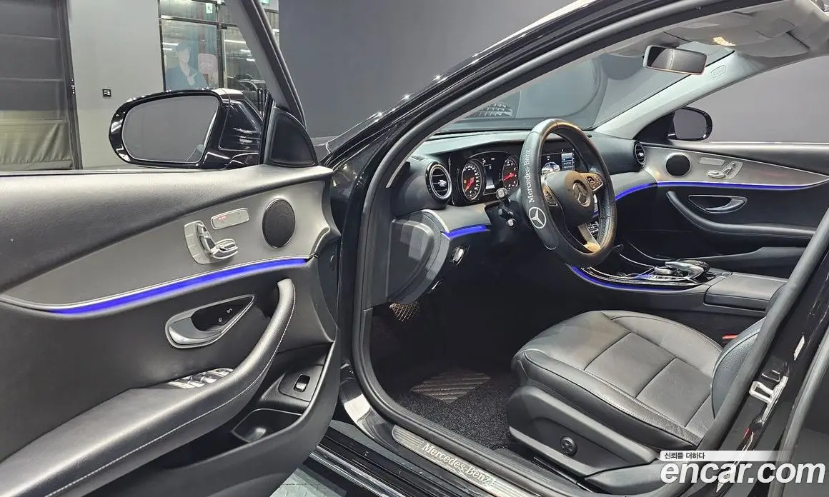 Mercedes-Benz E-Class 2018 2.0 автомат (гидро), фото 13