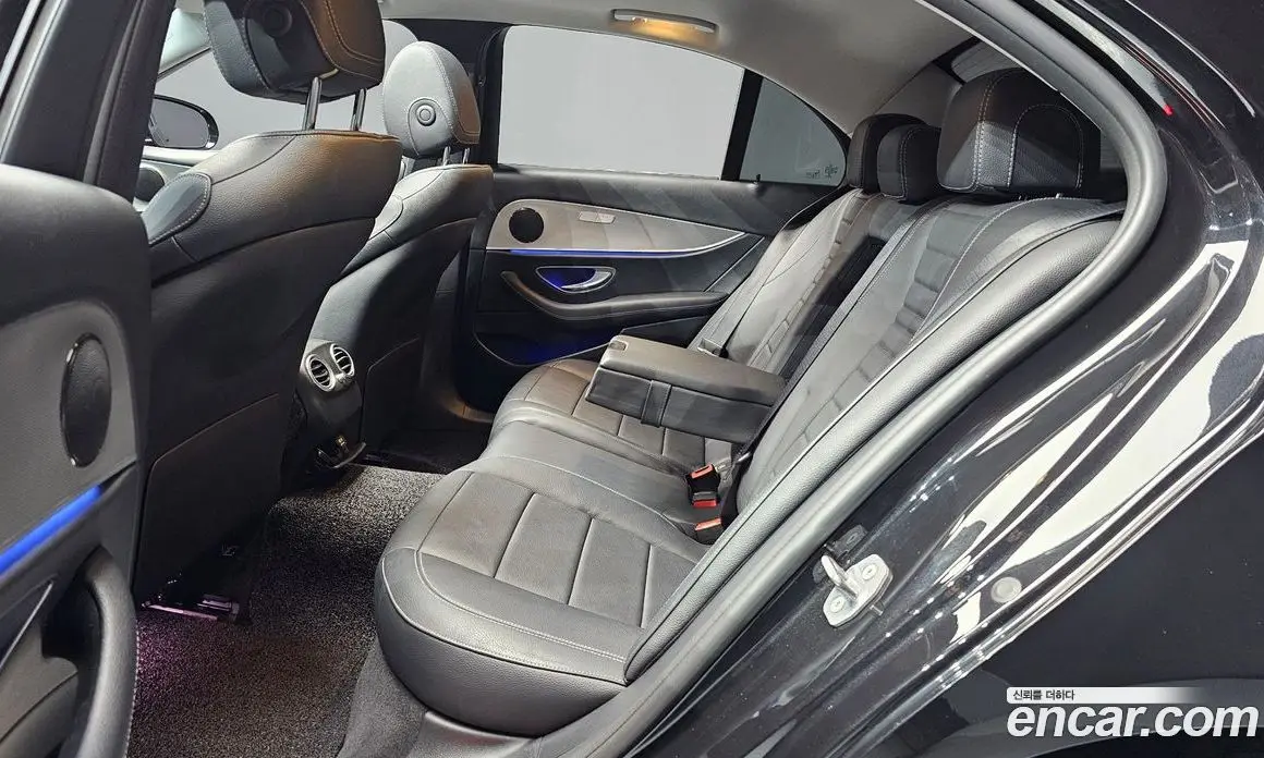 Mercedes-Benz E-Class 2018 2.0 автомат (гидро), фото 18