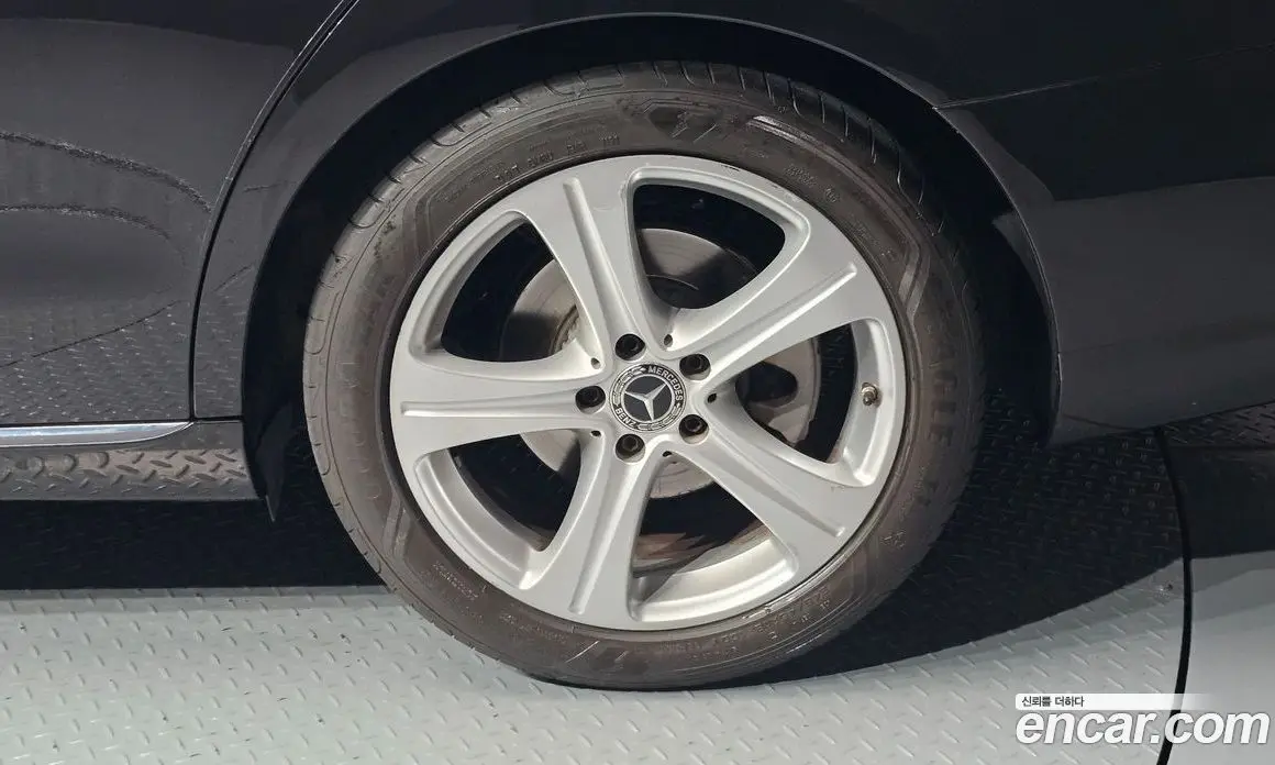 Mercedes-Benz E-Class 2018 2.0 автомат (гидро), фото 7