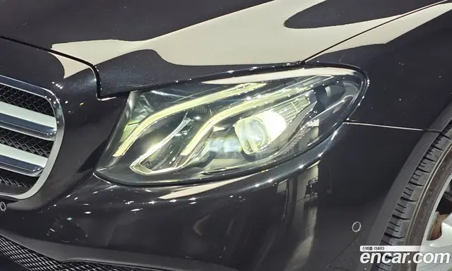 Mercedes-Benz E-Class 2018 2.0 автомат (гидро), миниатюра 8