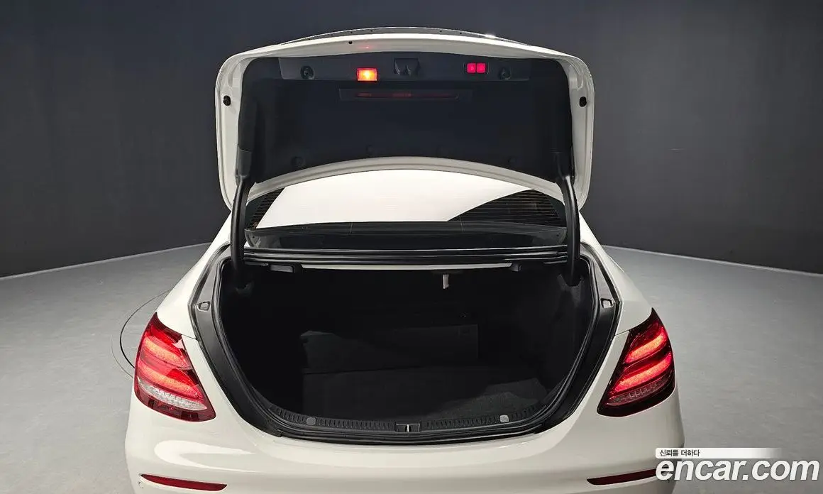 Mercedes-Benz E-Class 2019 3.0 автомат (гидро), фото 31