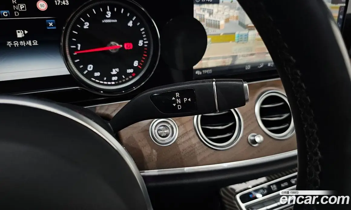 Mercedes-Benz E-Class 2019 1.9 автомат (гидро), фото 11