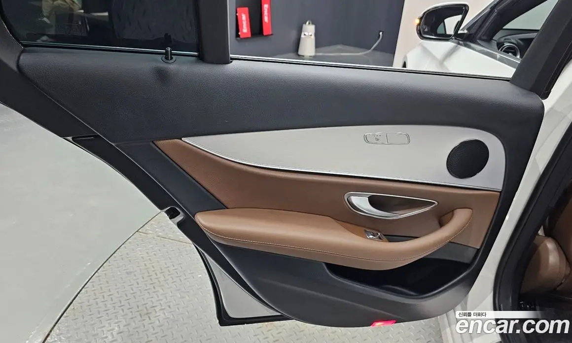 Mercedes-Benz E-Class 2020 2.0 автомат (гидро), фото 15