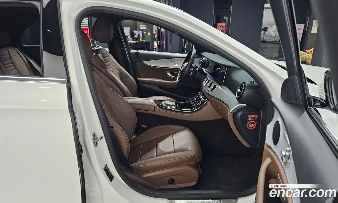 Mercedes-Benz E-Class 2020 2.0 автомат (гидро), фото 16