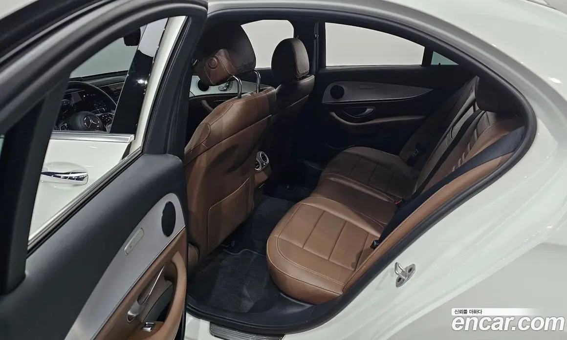 Mercedes-Benz E-Class 2020 2.0 автомат (гидро), фото 18