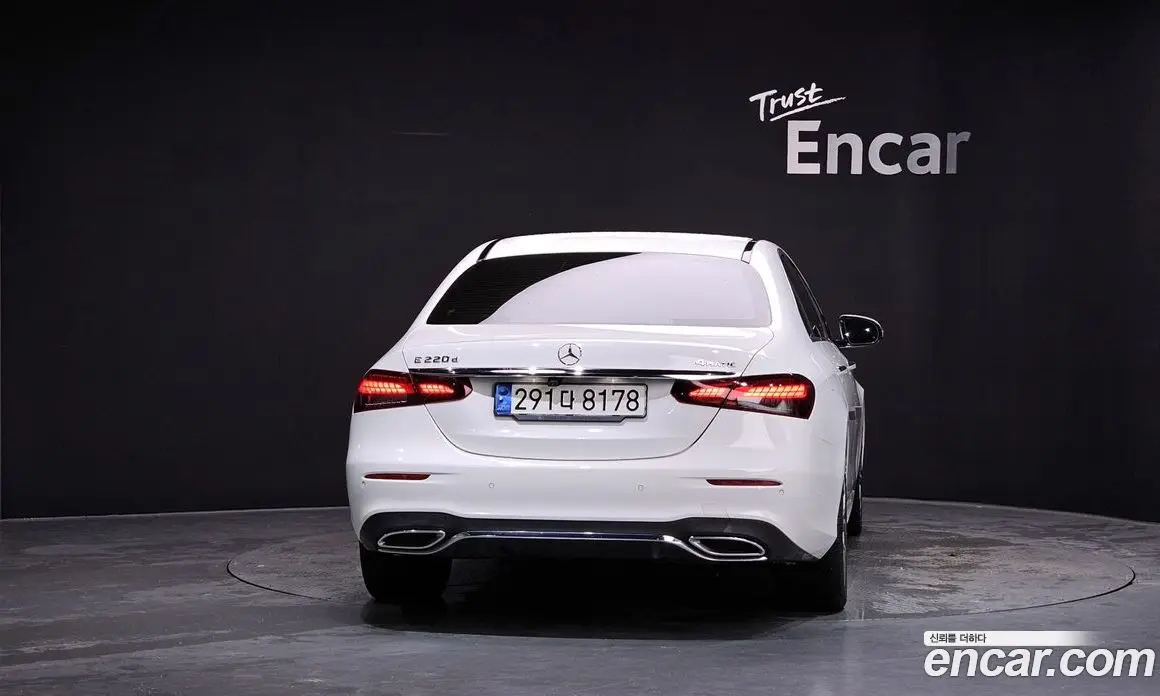 Mercedes-Benz E-Class 2021 1.9 автомат (гидро), фото 3